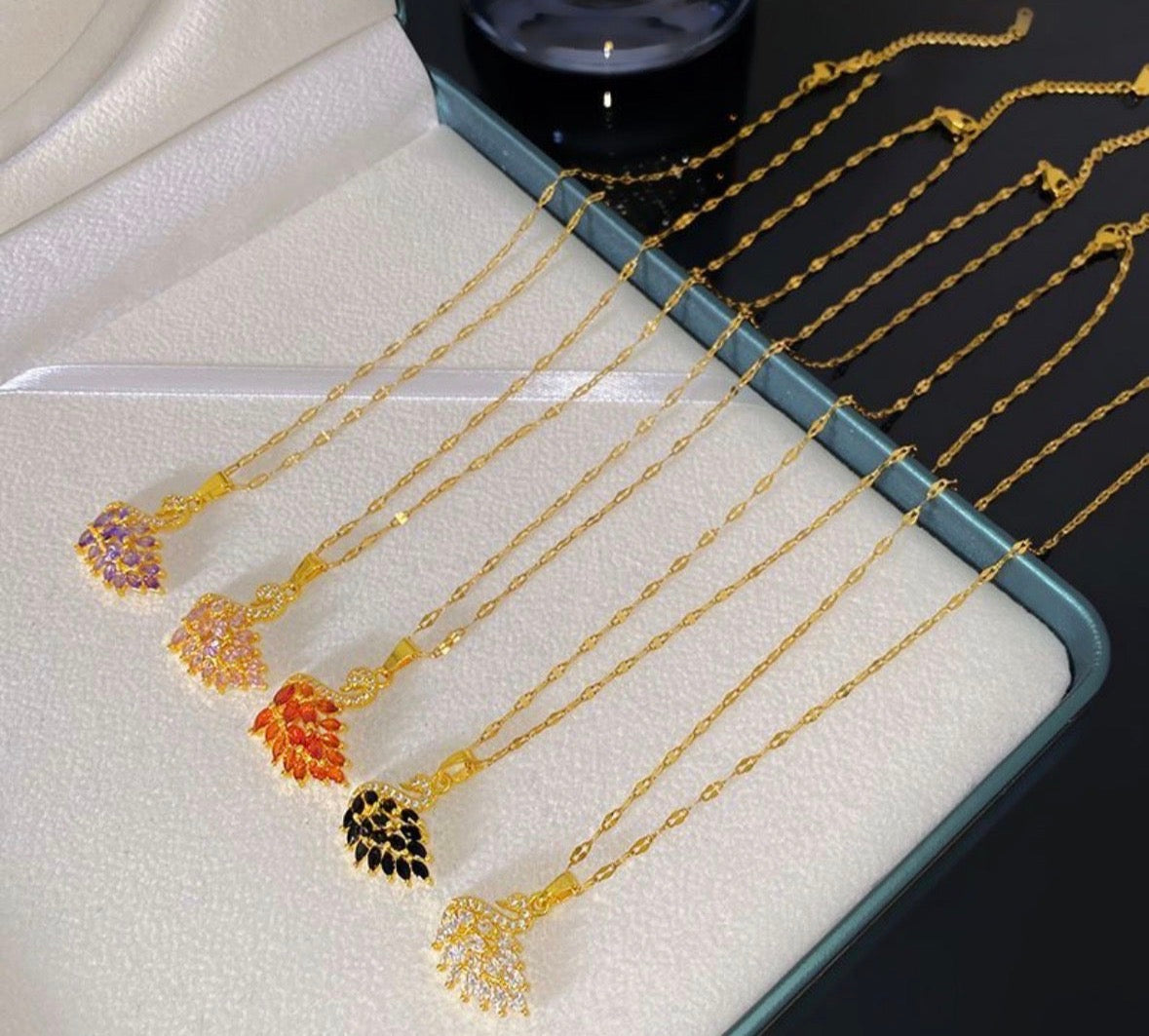 swan necklace
