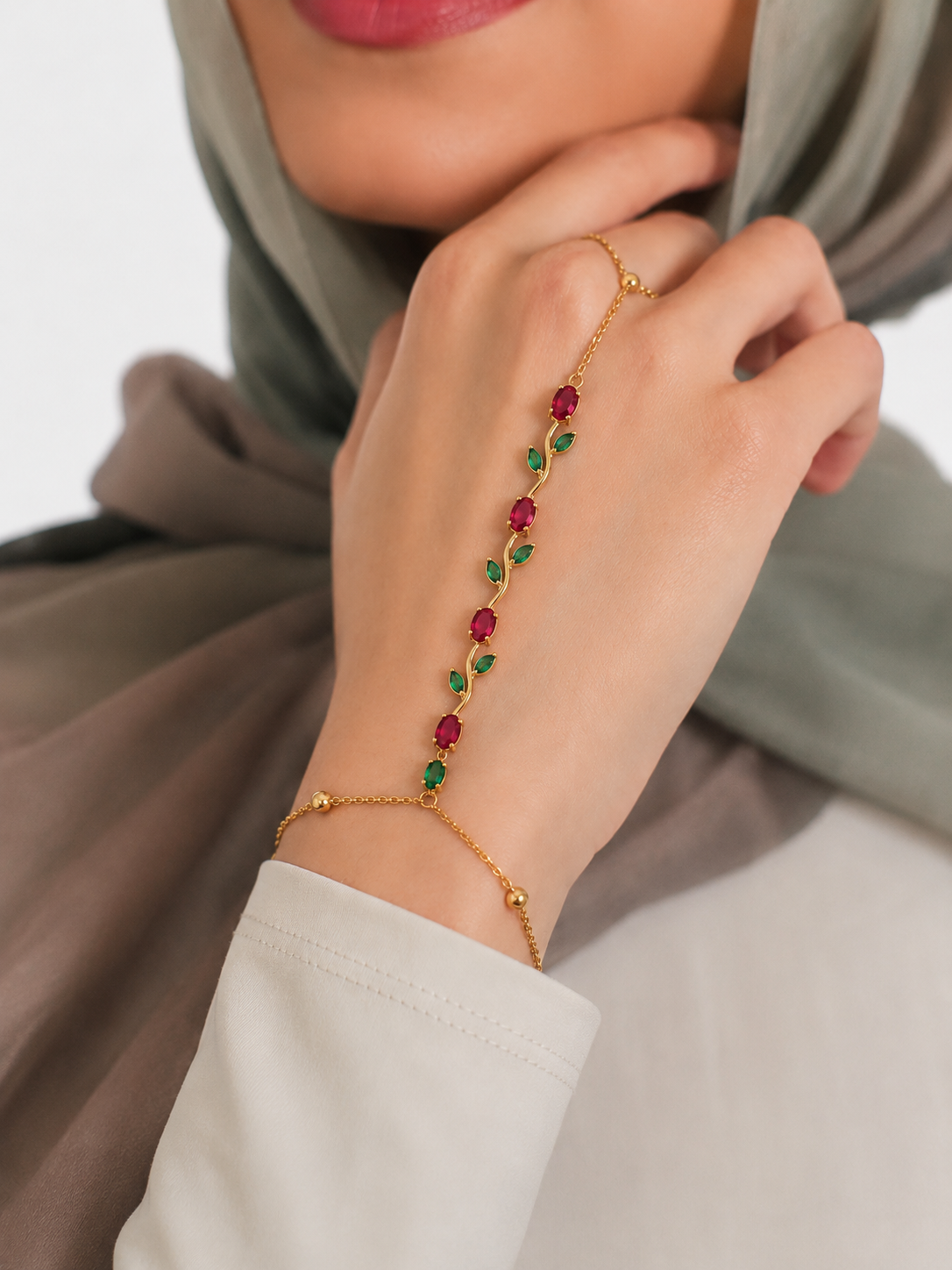 Hand bracelet tulip