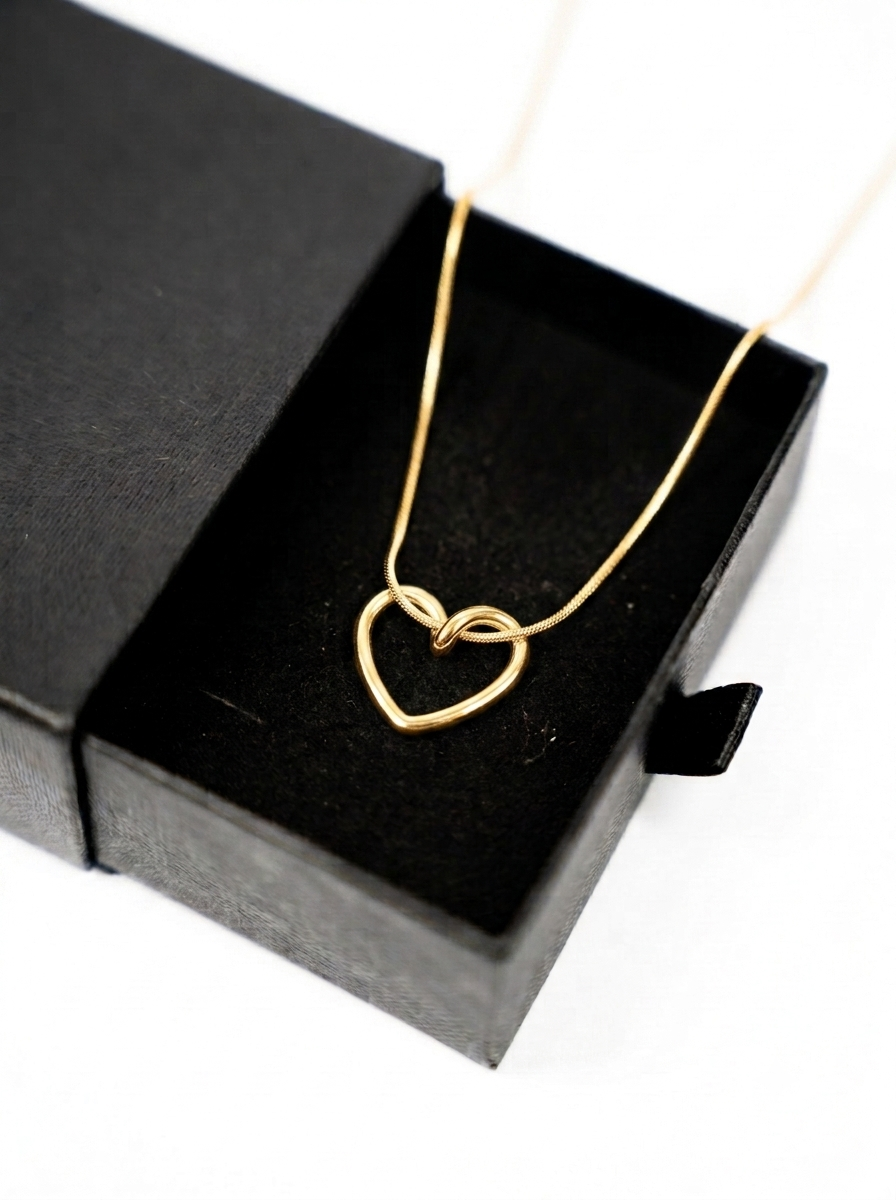 heart necklace