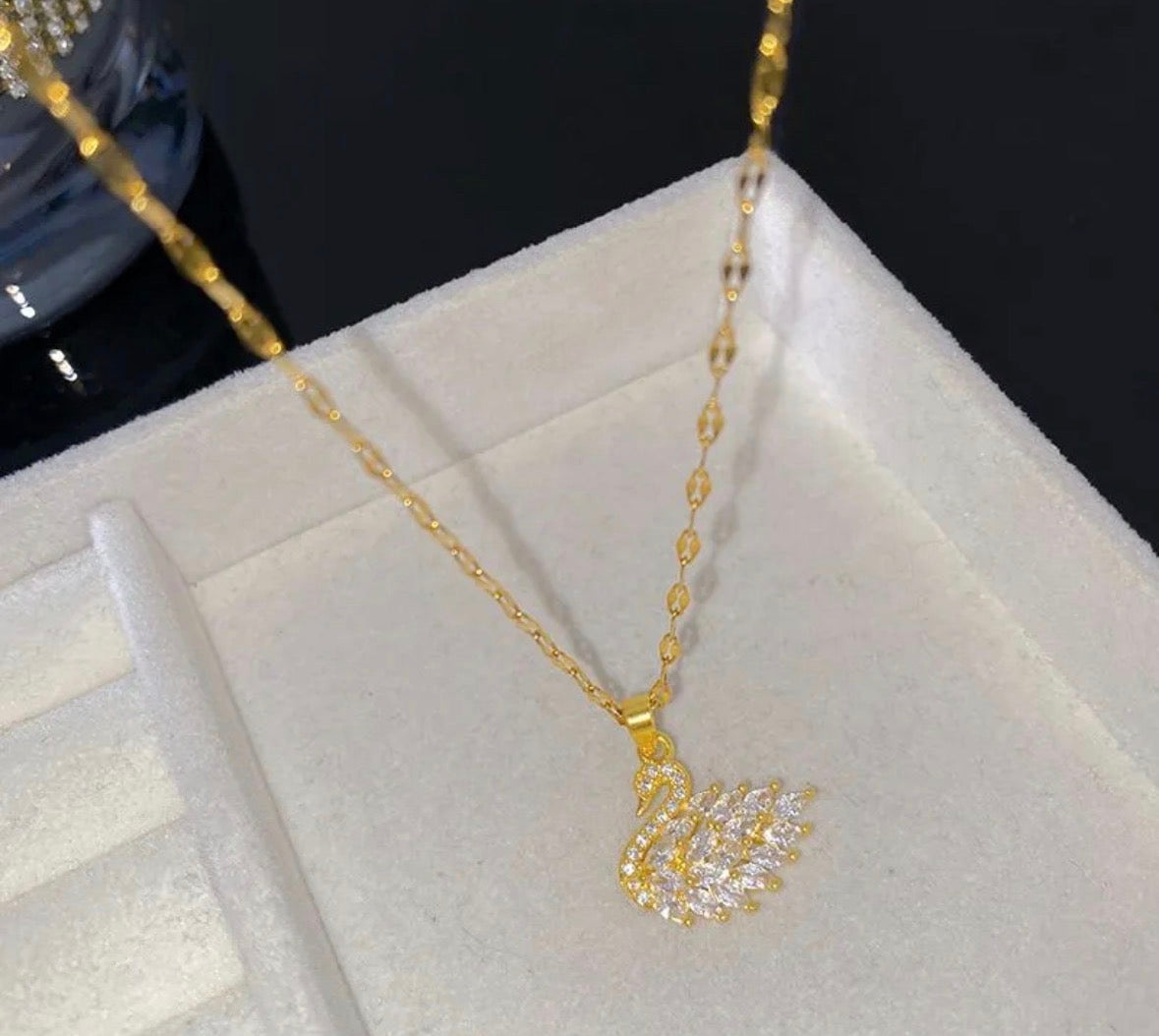 swan necklace