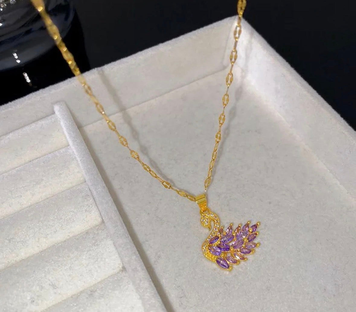 swan necklace